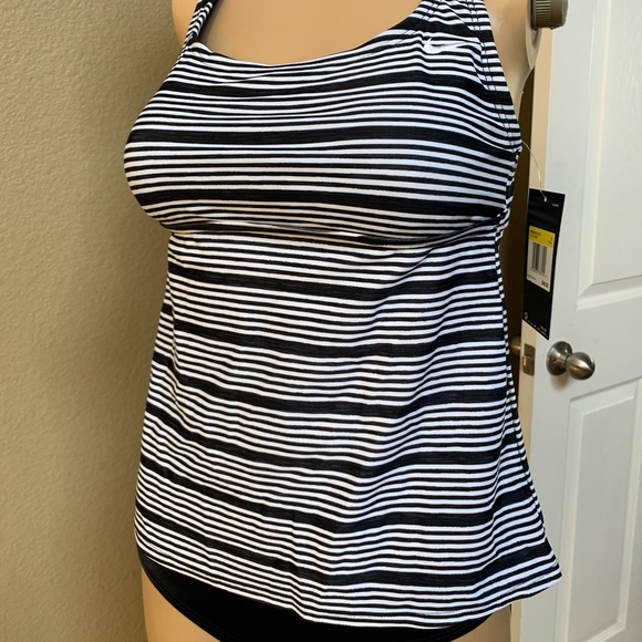 Nike Womens Swim Tankini 2-PieceRacerback Swimsuit